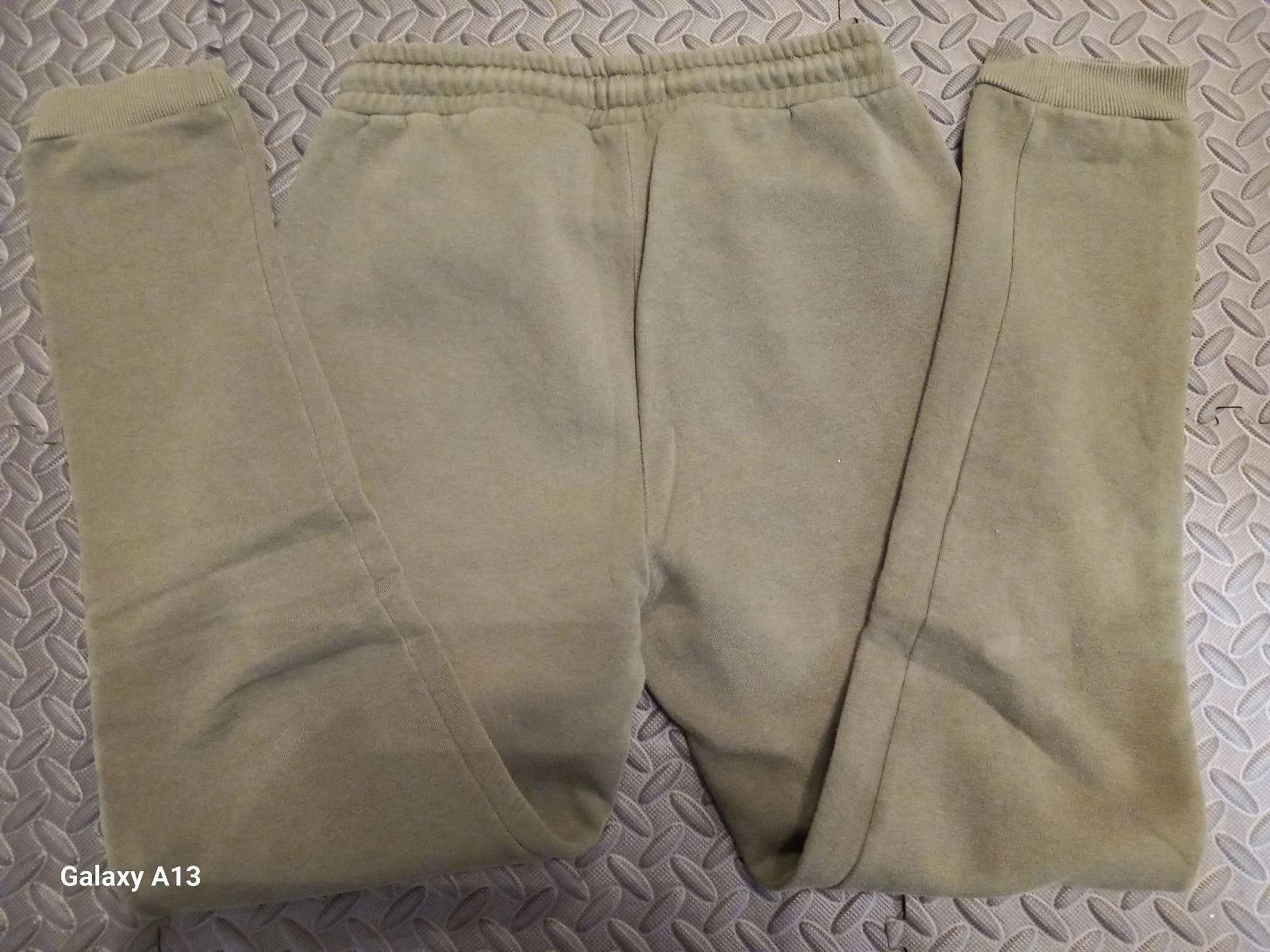 Superb ILLUSIVE LONDON Jogging – Khaki Green – Size 15 years / XS – photo 6